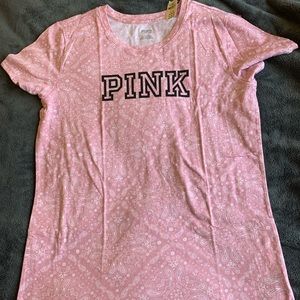 New with tags PINK tee